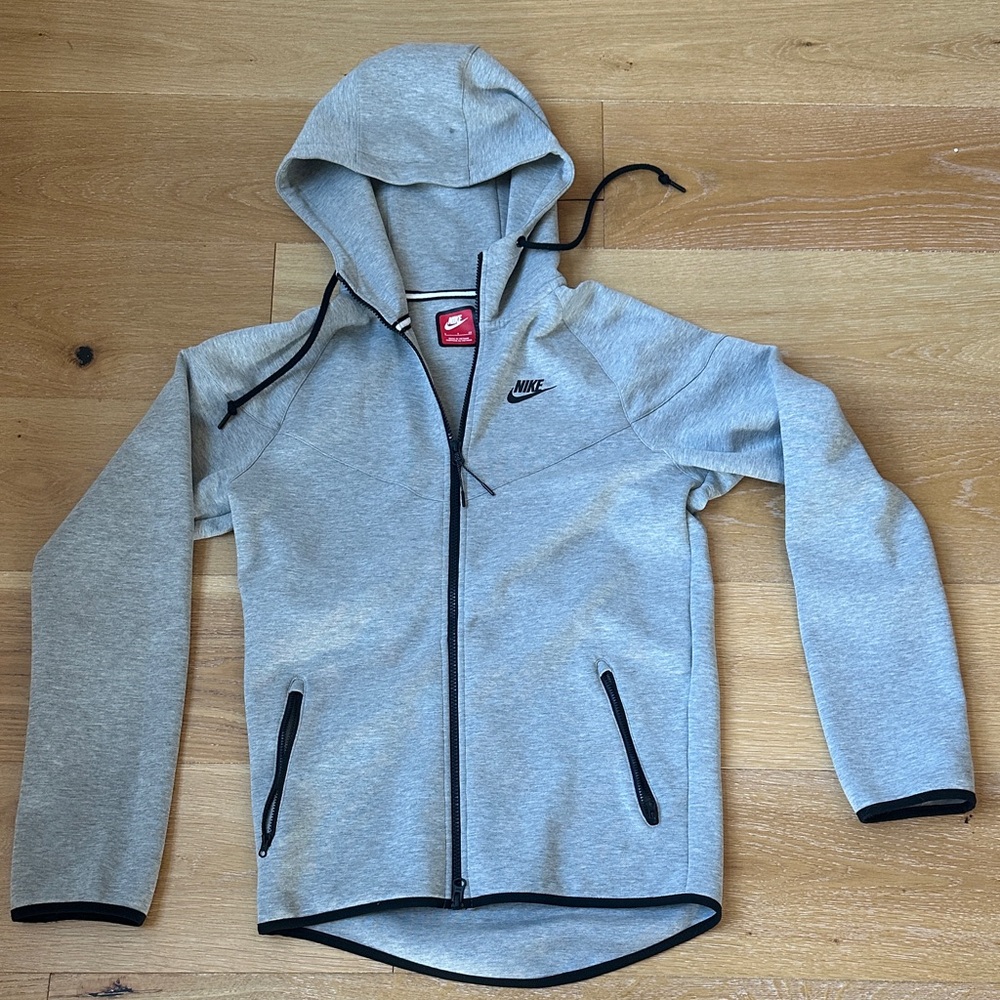 Nike Light Gray Full-Zip Hoodie